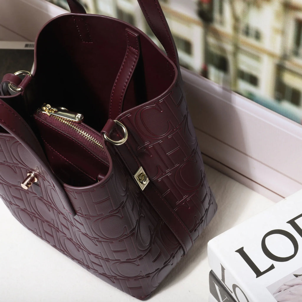 CH Large Capacity Handbag Luxury Brand Temperament Letter Print with Lock Design 2025 Trendy Women's Crossbody Bag